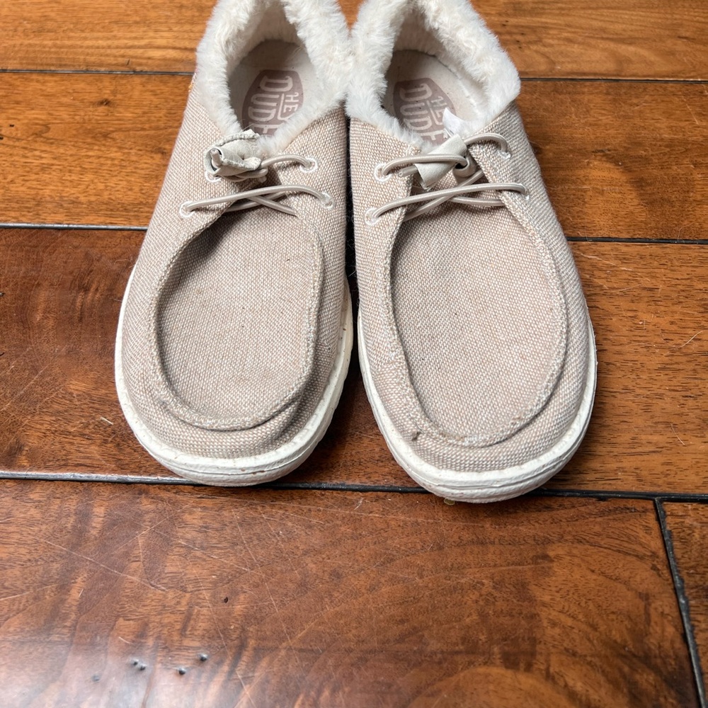 Hey Dude Women's Beige Canvas Lined Slip-On Loafers